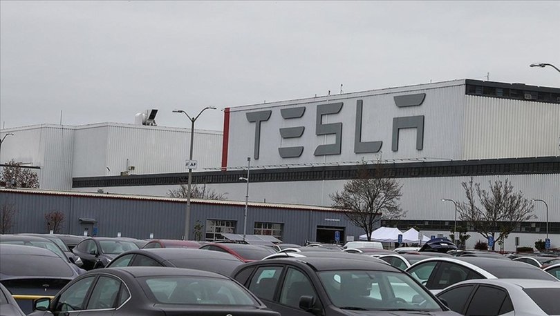 Tesla, ABD’de bazı elektrikli araç modellerinin fiyatlarında artışa gitti