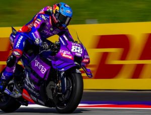 Marco Bezzecchi Avustralya MotoGP Sprint 2025 Yarışını Kazandı